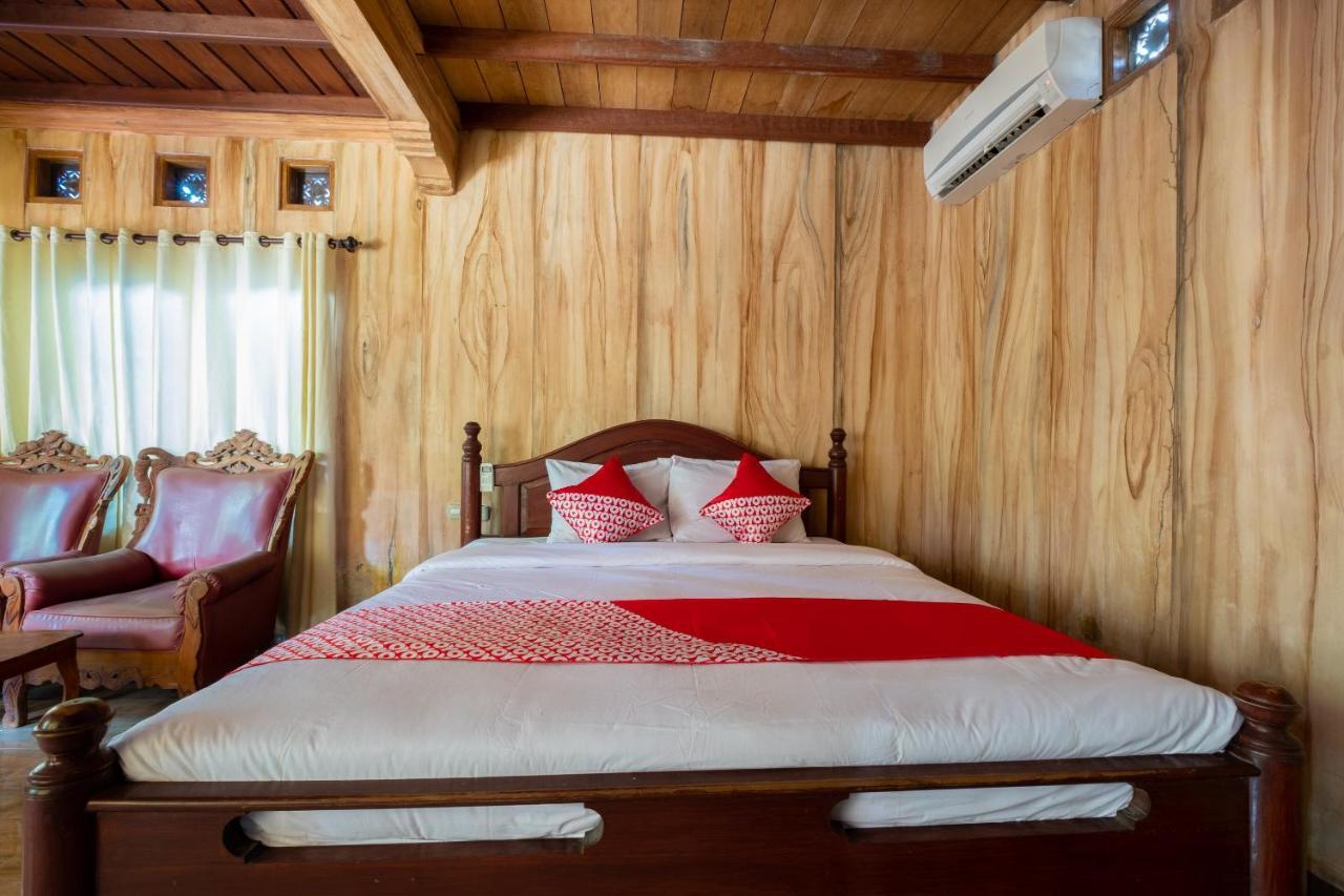 Oyo 1425 Beach Wind Bungalows Gili Trawangan Extérieur photo